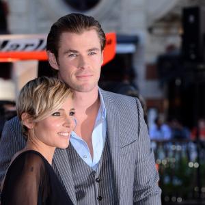 Elsa Pataky and Chris Hemsworth at event of Lenktynes 2013