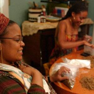 Still of Tonye Patano in Weeds 2005