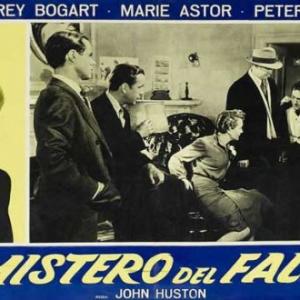 Humphrey Bogart, Peter Lorre, Mary Astor, Ward Bond, Barton MacLane and Lee Patrick in The Maltese Falcon (1941)
