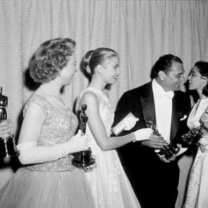 Academy Awards 28th Annual Jack Lemmon Jo Van Fleet Grace Kelly Ernest Borgnine and Marisa Pavan 1956
