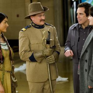 On the set of Night at the Museum with Mizuo Peck Robin Williams Ben Stiller and Carla Gugino