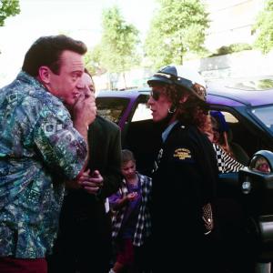 Still of Tom Arnold and Rhea Perlman in Carpool (1996)
