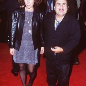 Danny DeVito and Rhea Perlman at event of Get Shorty 1995