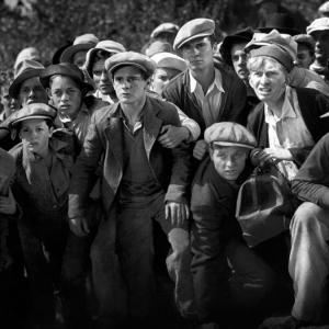 Still of Sterling Holloway, Dorothy Coonan Wellman, Frankie Darro and Edwin Phillips in Wild Boys of the Road (1933)