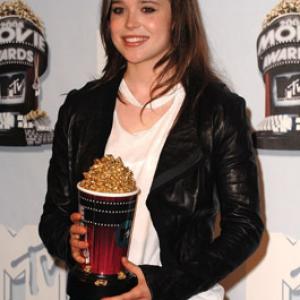 Ellen Page at event of 2008 MTV Movie Awards (2008)