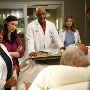 Still of Chyler Leigh and James Pickens Jr. in Grei anatomija (2005)
