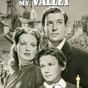 Maureen O'Hara, Roddy McDowall and Walter Pidgeon in How Green Was My Valley (1941)