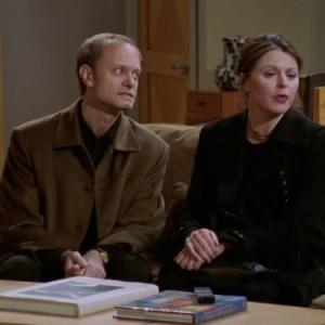 Still of David Hyde Pierce and Jane Leeves in Frasier 1993
