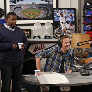 Still of Matthew Perry and Wendell Pierce in The Odd Couple (2015)