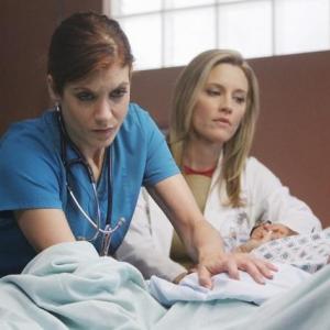 Still of Kate Walsh and Amy Pietz in Private Practice (2007)
