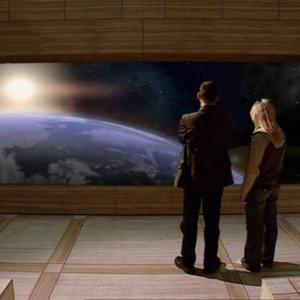 Still of Christopher Eccleston and Billie Piper in Doctor Who (2005)