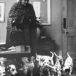 Still of Joan Plowright in 101 Dalmatians 1996