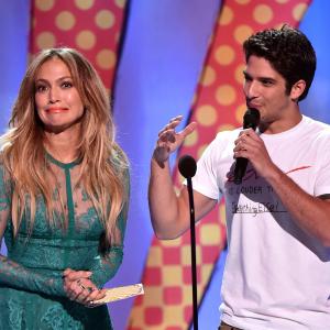 Jennifer Lopez and Tyler Posey at event of Teen Choice Awards 2014 (2014)
