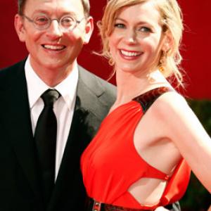 Michael Emerson and Carrie Preston at event of The 61st Primetime Emmy Awards (2009)