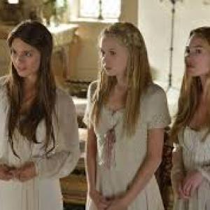 Reign with Caitlin Stasey Janessa Grant and Celina Sinden