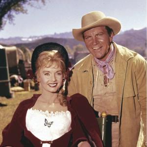 Still of Debbie Reynolds and Robert Preston in How the West Was Won 1962
