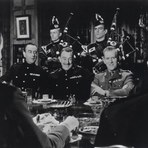 Still of Alec Guinness Gordon Jackson and Dennis Price in Tunes of Glory 1960