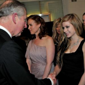 Prince Charles and Avril Lavigne at event of Alisa stebuklu salyje (2010)