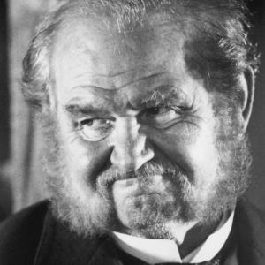 Still of Robert Prosky in Far and Away 1992