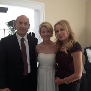 Behind the scenes of James Eckhouse, Kim Shaw, and Elana Krausz in Shotgun Wedding