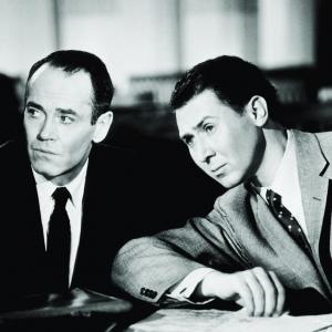 Still of Henry Fonda and Anthony Quayle in The Wrong Man 1956