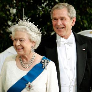 Still of George W. Bush and Queen Elizabeth II in Monarchy: The Royal Family at Work (2007)