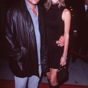 Tom Sizemore and Maeve Quinlan at event of U Turn (1997)