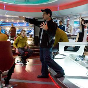 Still of J.J. Abrams, John Cho, Zachary Quinto, Zoe Saldana, Anton Yelchin and Chris Pine in Zvaigzdziu kelias (2009)