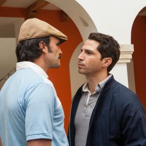 Still of Maurice Compte and Juan Pablo Raba in Narcos 2015