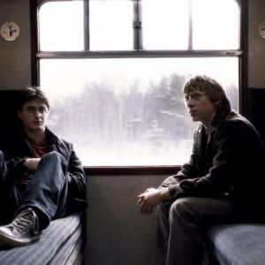 Still of Rupert Grint and Daniel Radcliffe in Haris Poteris ir netikras princas 2009
