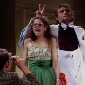 Still of Bill Murray and Gilda Radner in Saturday Night Live (1975)