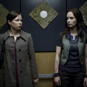 Still of Mary Lynn Rajskub and Emily Blunt in Sunshine Cleaning 2008