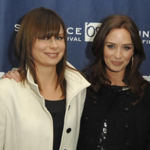Mary Lynn Rajskub and Emily Blunt at event of Sunshine Cleaning 2008