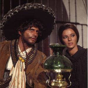 Still of Tony Musante and Giovanna Ralli in Il mercenario (1968)