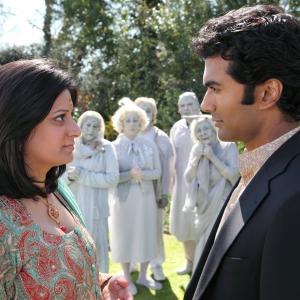 Still of Goldy Notay and Sendhil Ramamurthy in It's a Wonderful Afterlife (2010)