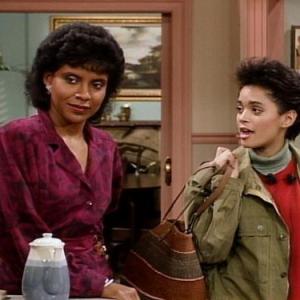 Still of Lisa Bonet and Phylicia Rashad in The Cosby Show 1984