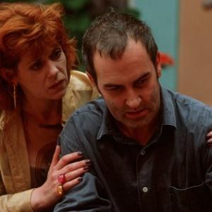 Still of Gilbert Martin and Siobhan Redmond in Beautiful People 1999