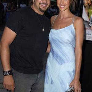 Shannon Elizabeth and Joseph D Reitman at event of Jay and Silent Bob Strike Back 2001