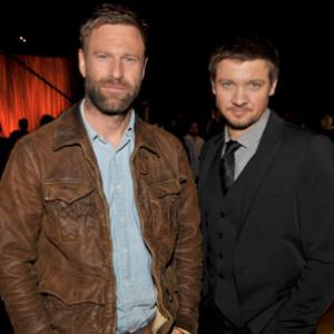 Aaron Eckhart and Jeremy Renner