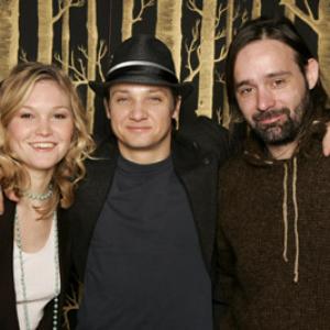 Julia Stiles Baltasar Kormkur and Jeremy Renner at event of A Little Trip to Heaven 2005