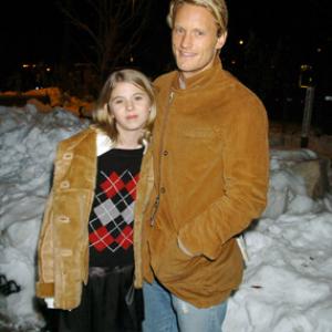 Kevin Rice and Hannah Pilkes at event of The Woodsman (2004)
