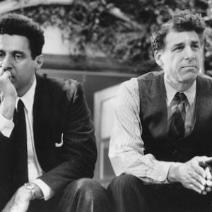 Still of John Turturro and Michael Richards in Unstrung Heroes 1995