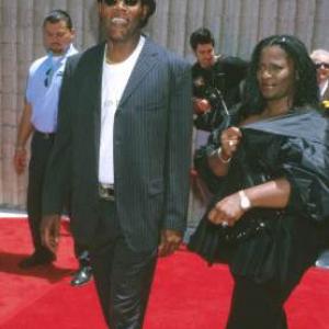 Samuel L Jackson and LaTanya Richardson Jackson at event of Zvaigzdziu karai epizodas I Pavojaus seselis 3D 1999