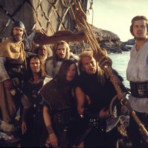 Still of Tim Robbins, Gary Cady, John Gordon Sinclair, Freddie Jones, Tim McInnerny, Charles McKeown and Richard Ridings in Erik the Viking (1989)