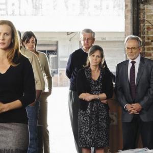 Still of Sally Field Rachel Griffiths and Ron Rifkin in Brothers amp Sisters 2006