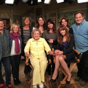 With the cast of Hot In Cleveland. Roger Rignack as Pete.