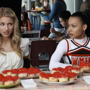 Still of Naya Rivera and Dianna Agron in Glee 2009