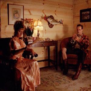 Kimmy Robertson and Harry Goaz in Twin Peaks pilot for Europe.