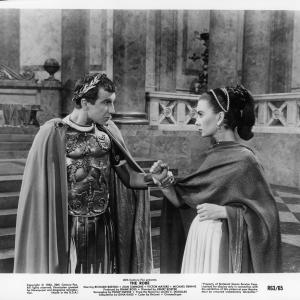 Still of Jean Simmons and Jay Robinson in The Robe 1953