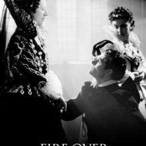 Vivien Leigh Laurence Olivier and Flora Robson in Fire Over England 1937